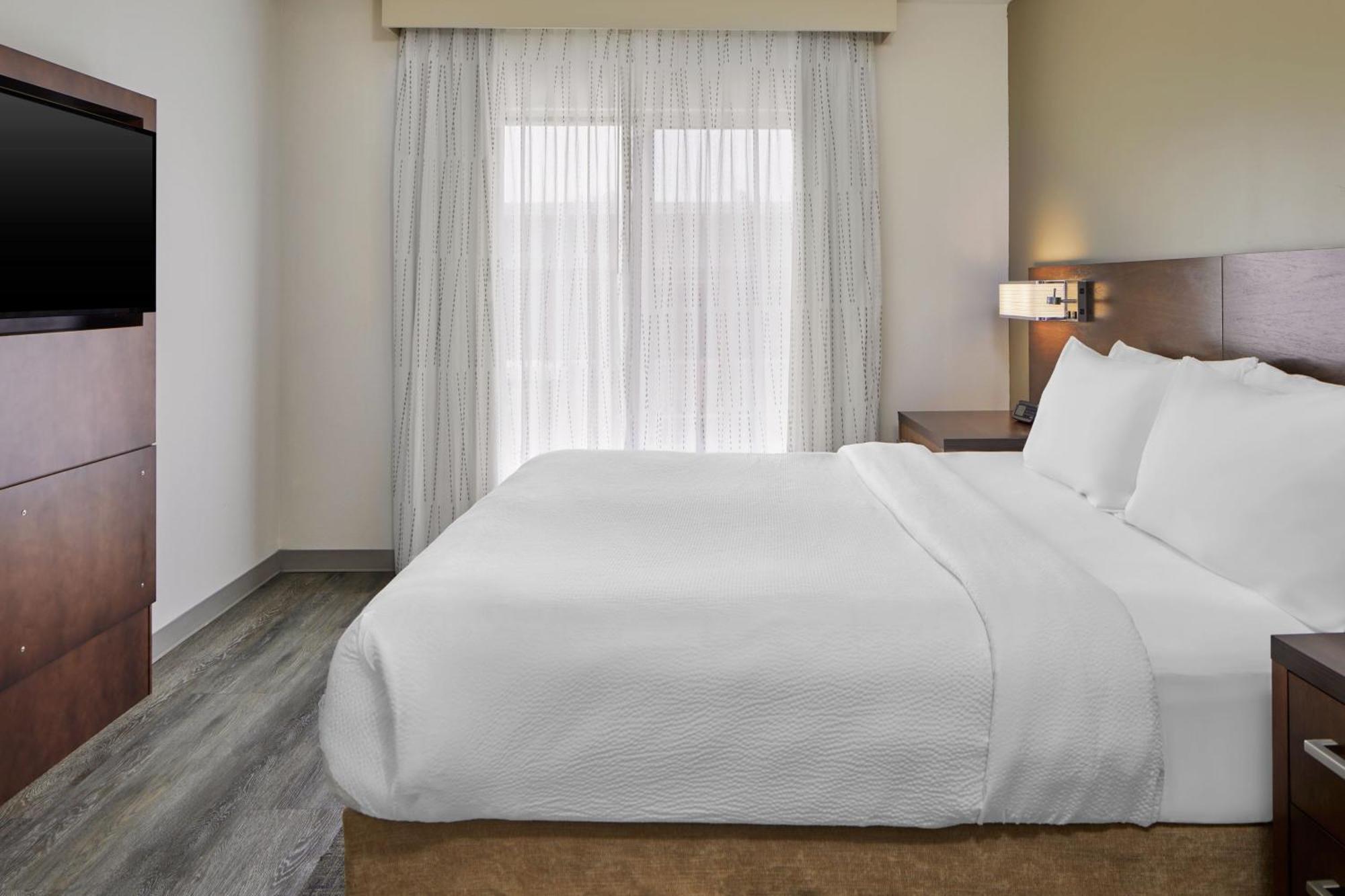 Atlanta Perimeter Center 3*