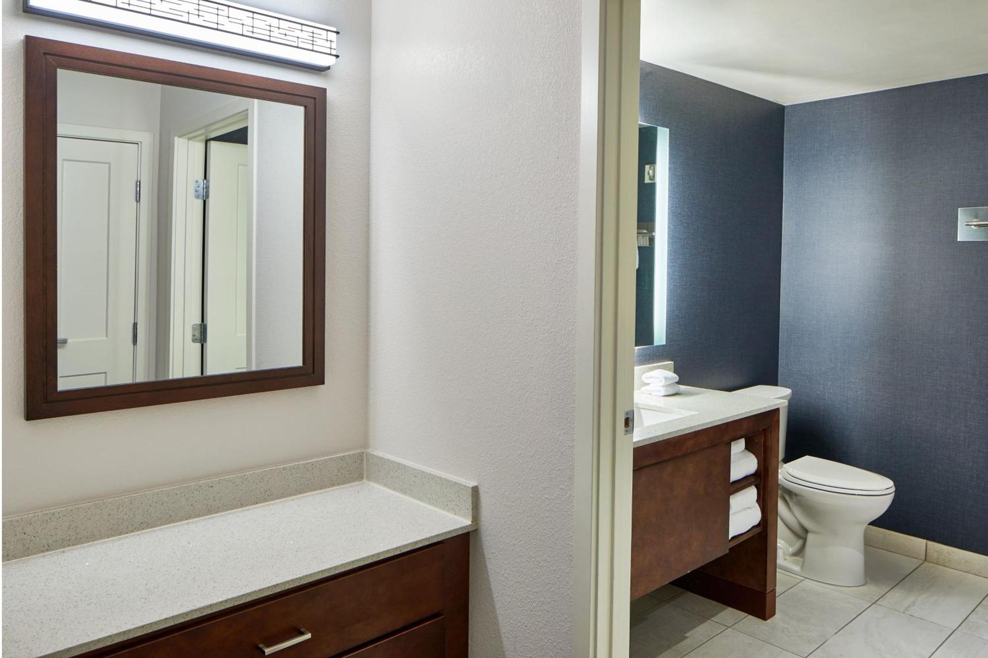 Atlanta Perimeter Center 3*