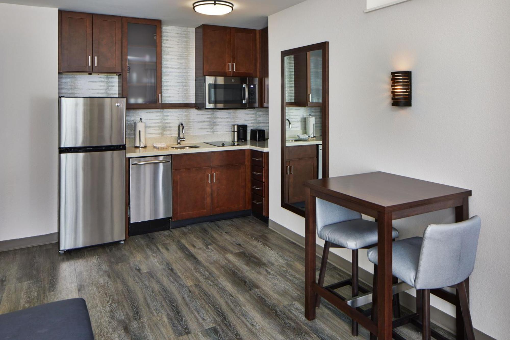 Atlanta Perimeter Center 3*